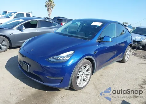 2021 Tesla Model Y Long Range Dual Motor All-Wheel Drive from USA, damaged, VIN 5YJYGDEE5MF068439